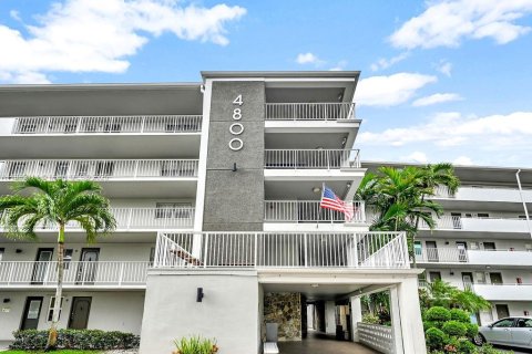 Condominio en Hollywood, Florida, 2 dormitorios № 1939072