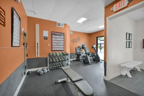 Condominio en venta en Hollywood, Florida, 2 dormitorios, 92.16 m2 № 1939072 - foto 23