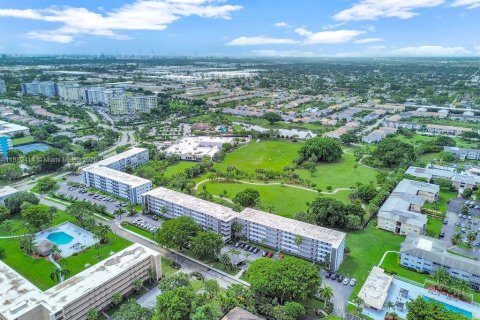 Condominio en venta en Hollywood, Florida, 2 dormitorios, 92.16 m2 № 1939072 - foto 24