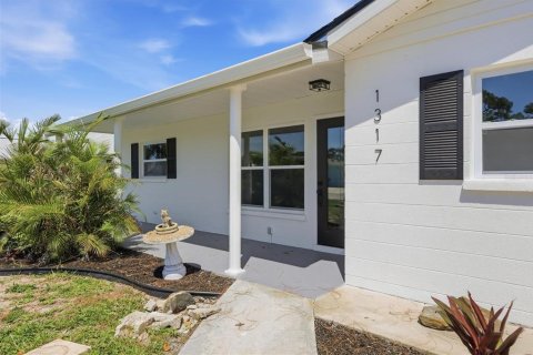Villa ou maison à vendre à Venice, Floride: 4 chambres, 166.67 m2 № 2203161 - photo 5