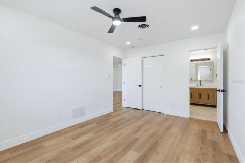 Villa ou maison à vendre à Venice, Floride: 4 chambres, 166.67 m2 № 2203161 - photo 13