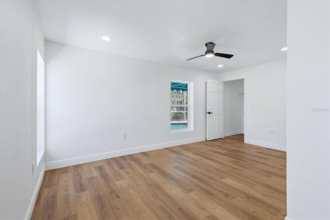 Villa ou maison à vendre à Venice, Floride: 4 chambres, 166.67 m2 № 2203161 - photo 16