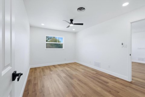 Villa ou maison à vendre à Venice, Floride: 4 chambres, 166.67 m2 № 2203161 - photo 12