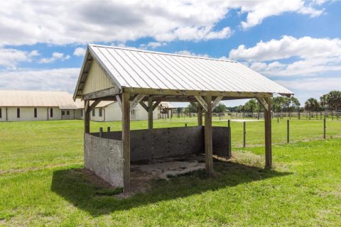Propiedad comercial en venta en Okeechobee, Florida № 2147106 - foto 12