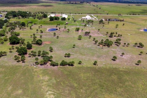 Propiedad comercial en venta en Okeechobee, Florida № 2147106 - foto 23