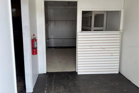 Commercial property in Port Charlotte, Florida № 1901352 - photo 2