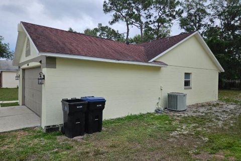 House in Orlando, Florida 3 bedrooms, 131.64 sq.m. № 2218659 - photo 2