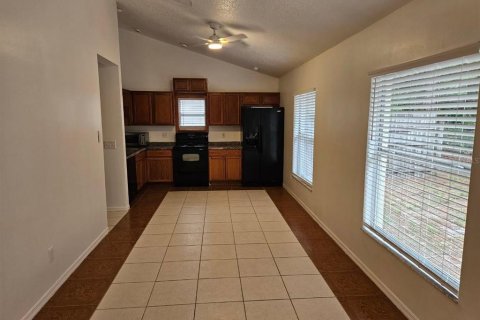 House in Orlando, Florida 3 bedrooms, 131.64 sq.m. № 2218659 - photo 5
