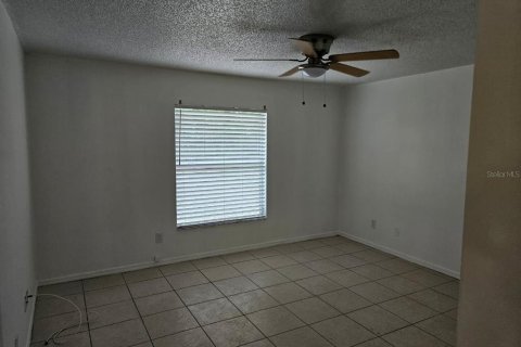 House in Orlando, Florida 3 bedrooms, 131.64 sq.m. № 2218659 - photo 14