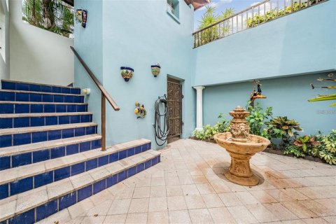 Купить виллу или дом в Клируотер, Флорида 11 комнат, 368.91м2, № 1810608 - фото 6