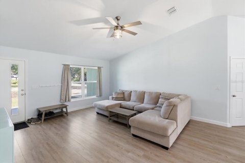 Villa ou maison à vendre à Ocala, Floride: 3 chambres, 152.45 m2 № 2432587 - photo 8