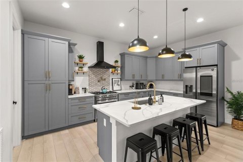 Townhouse in Tampa, Florida 3 bedrooms, 225.2 sq.m. № 1841943 - photo 4