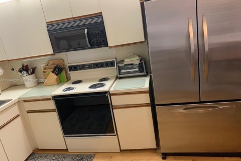 Adosado en venta en Doral, Florida, 4 dormitorios, 159.05 m2 № 2030762 - foto 3