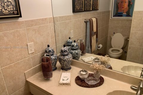 Adosado en venta en Doral, Florida, 4 dormitorios, 159.05 m2 № 2030762 - foto 10