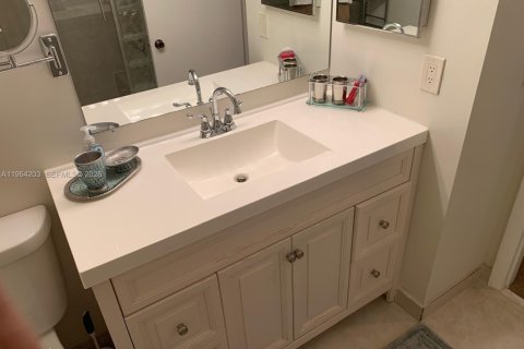 Adosado en venta en Doral, Florida, 4 dormitorios, 159.05 m2 № 2030762 - foto 22