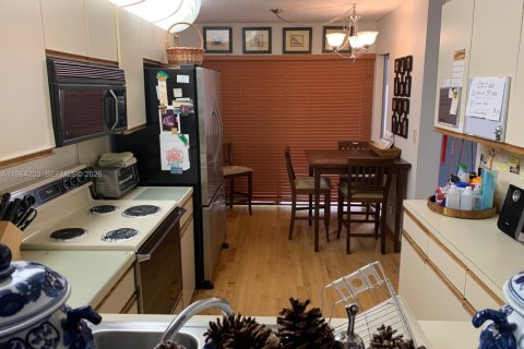 Adosado en venta en Doral, Florida, 4 dormitorios, 159.05 m2 № 2030762 - foto 5