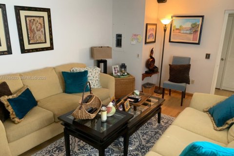 Adosado en venta en Doral, Florida, 4 dormitorios, 159.05 m2 № 2030762 - foto 13