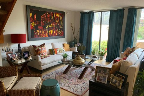 Adosado en venta en Doral, Florida, 4 dormitorios, 159.05 m2 № 2030762 - foto 9