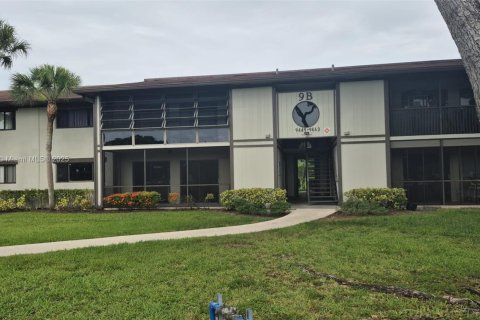 Condominio en venta en Tamarac, Florida, 2 dormitorios, 76.18 m2 № 1814243 - foto 1