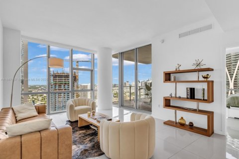 Copropriété à louer à Miami, Floride: 3 chambres, 204.76 m2 № 1946900 - photo 2