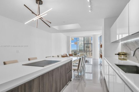 Copropriété à louer à Miami, Floride: 3 chambres, 204.76 m2 № 1946900 - photo 5