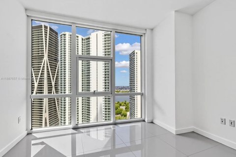Copropriété à louer à Miami, Floride: 3 chambres, 204.76 m2 № 1946900 - photo 14