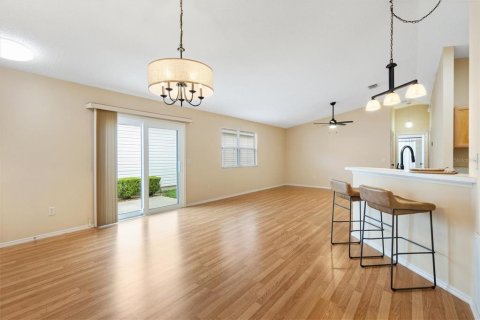 Casa en venta en The Villages, Florida, 2 dormitorios, 110.37 m2 № 1915467 - foto 9