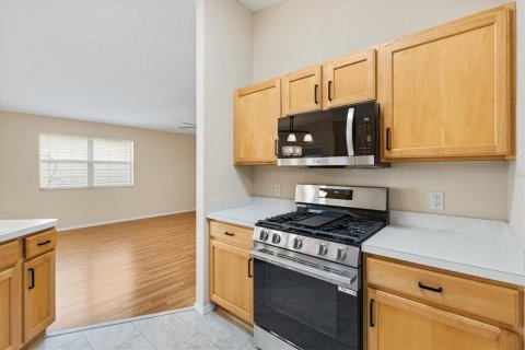 Casa en venta en The Villages, Florida, 2 dormitorios, 110.37 m2 № 1915467 - foto 11