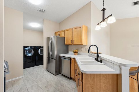 Casa en venta en The Villages, Florida, 2 dormitorios, 110.37 m2 № 1915467 - foto 10