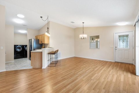 Casa en venta en The Villages, Florida, 2 dormitorios, 110.37 m2 № 1915467 - foto 7