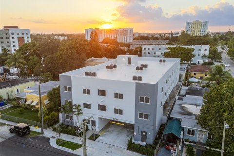 Apartment in Miami, Florida 2 bedrooms, 82.87 sq.m. № 2000712 - photo 20