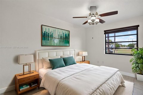 House in Homestead, Florida 3 bedrooms, 100.8 sq.m. № 2036414 - photo 17