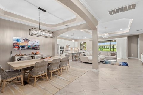 Villa ou maison à vendre à Lakewood Ranch, Floride: 3 chambres, 186.36 m2 № 2410182 - photo 6
