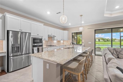 Villa ou maison à vendre à Lakewood Ranch, Floride: 3 chambres, 186.36 m2 № 2410182 - photo 7