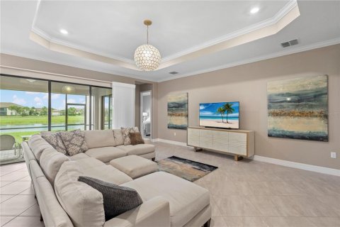 Villa ou maison à vendre à Lakewood Ranch, Floride: 3 chambres, 186.36 m2 № 2410182 - photo 3