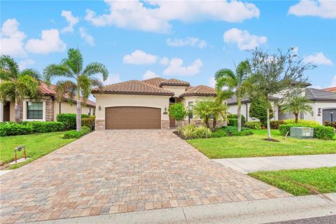 Villa ou maison à vendre à Lakewood Ranch, Floride: 3 chambres, 186.36 m2 № 2410182 - photo 25