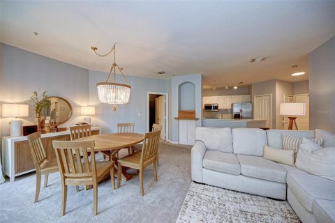Condo in Kissimmee, Florida, 2 bedrooms  № 1718037 - photo 6