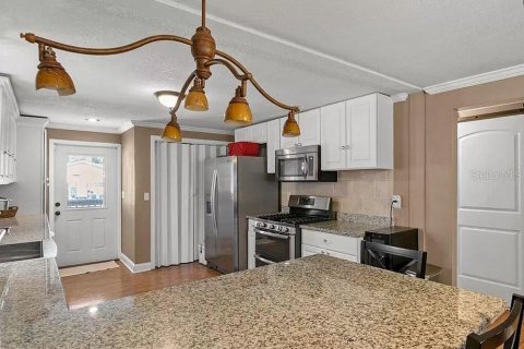 House in Dunedin, Florida 2 bedrooms, 102.19 sq.m. № 1899067 - photo 8