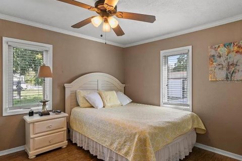 House in Dunedin, Florida 2 bedrooms, 102.19 sq.m. № 1899067 - photo 10