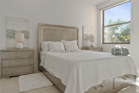 Immobilier commercial à vendre à Miami, Floride: 464.51 m2 № 1940306 - photo 18