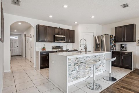 Casa en venta en Davenport, Florida, 4 dormitorios, 171.96 m2 № 2099586 - foto 7