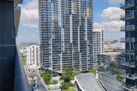 Condo in Miami, Florida, 2 bedrooms  № 1874754 - photo 5