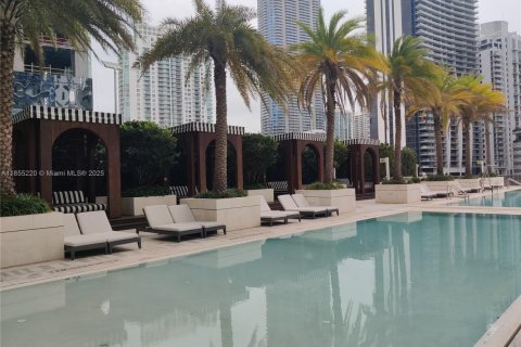 Condo in Miami, Florida, 2 bedrooms  № 1874754 - photo 15