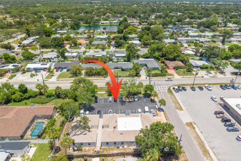 Commercial property in Largo, Florida № 1657286 - photo 7