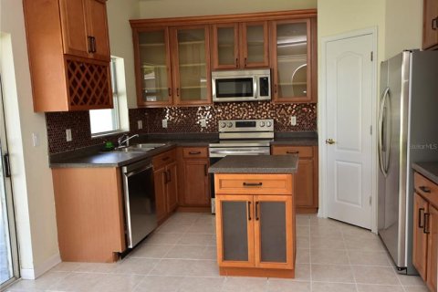 House in Brooksville, Florida 4 bedrooms, 214.51 sq.m. № 1784731 - photo 13