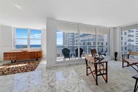 Copropriété à vendre à Hollywood, Floride: 2 chambres, 173.54 m2 № 2186685 - photo 13