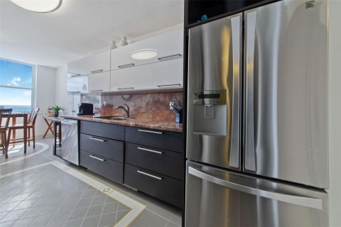 Copropriété à vendre à Hollywood, Floride: 2 chambres, 173.54 m2 № 2186685 - photo 6