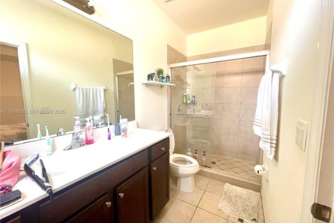 Купить таунхаус в Хайалиа, Флорида 3 спальни, 154.96м2, № 2033702 - фото 16