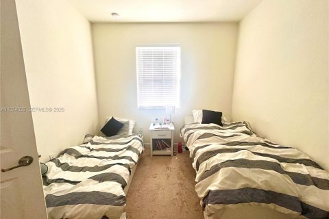 Купить таунхаус в Хайалиа, Флорида 3 спальни, 154.96м2, № 2033702 - фото 21