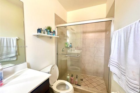 Купить таунхаус в Хайалиа, Флорида 3 спальни, 154.96м2, № 2033702 - фото 17